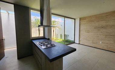 Casa en Venta Altozano Fraccionamiento privado