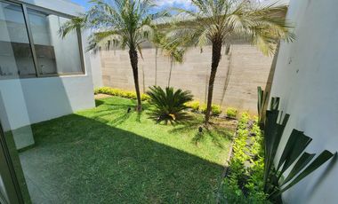 Casa en Venta Altozano Fraccionamiento privado