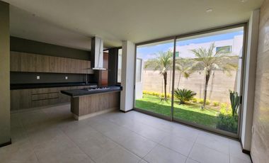 Casa en Venta Altozano Fraccionamiento privado