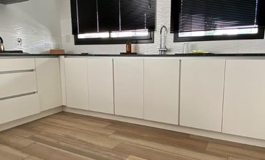 Casa 4 ambientes con piscina- alquiler por temporada 2025/2026 - Barrio Privado Arenas del Sur