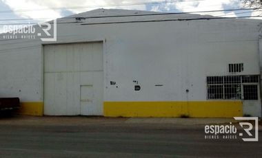 BODEGA EN RENTA SOBRE AVENIDA LOMBARDO TOLEDANO IDEAL PARA COMERCIO O INDUSTRIA