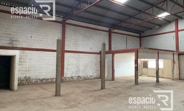 BODEGA EN RENTA SOBRE AVENIDA LOMBARDO TOLEDANO IDEAL PARA COMERCIO O INDUSTRIA