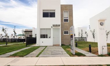 CASA EN VENTA EN VILLAS DE MONTECASSINO-MODELO MILAN