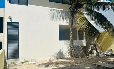 Casa de 3 recámaras en venta frente al mar en San Benito