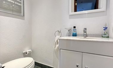 Oficinas en la mejor zona a la entrada de CU al mejor precio