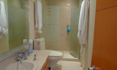 Departamento Piso Alto en Venta en Frondoso Lomas Country