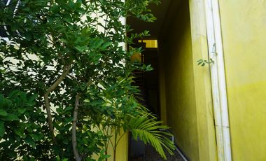 Casa con 4 departamentos en venta