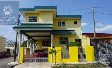 Casa con 4 departamentos en venta