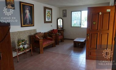 Casa con 4 departamentos en venta