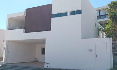 Casa en venta Miravalle