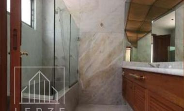 Casa en Venta en Bosques de las Lomas M