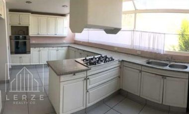 Casa en Venta en Bosques de las Lomas M