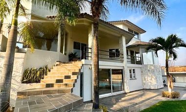 Venta GRAN OPORTUNID ABAJA  DE PRECIO casa en el frac. más exclusivo de Cocoyoc