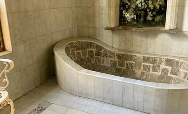 Venta Casa de Lujo en Colonia Florida: Espacios Amplios y Diseño Funcional en el