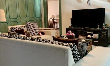 Venta Casa de Lujo en Colonia Florida: Espacios Amplios y Diseño Funcional en el