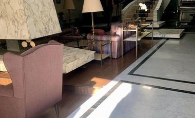 Venta Casa de Lujo en Colonia Florida: Espacios Amplios y Diseño Funcional en el