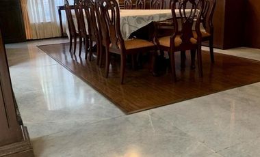 Venta Casa de Lujo en Colonia Florida: Espacios Amplios y Diseño Funcional en el