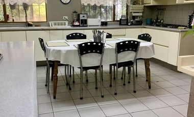 Venta Casa de Lujo en Colonia Florida: Espacios Amplios y Diseño Funcional en el