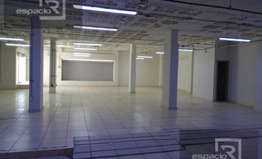LOCAL EN VENTA Y RENTA EN AVENIDA PRINCIPAL EN EL CENTRO