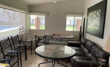 OPORTUNIDAD Gran terreno con dos pequeñas casas campiranas-Tonatico