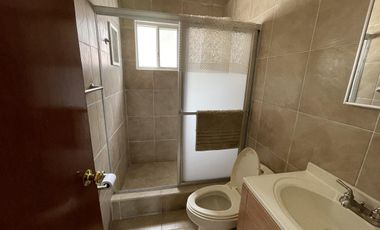 OPORTUNIDAD Gran terreno con dos pequeñas casas campiranas-Tonatico