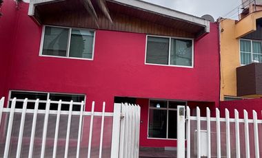 CASA EN FRACCIONAMIENTO EN RINCONADA DEL PARAISO