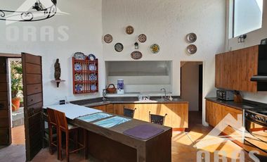 Venta Casa en Fraccionamiento Lomas de Cuernavaca