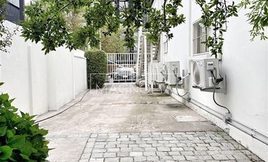 Local Comercial en Arriendo en A pasos del Estadio Italiano, a pasos del Metro Hernando de Magallanes