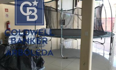 VENTA de Edificio Comercial en VILLA DE LAS FLORES