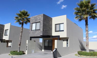 Casa en VENTA Parque La Rioja Lomas de Angelópolis Cholula Puebla.