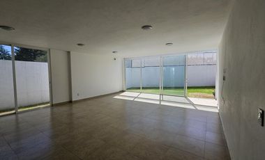 VENTA DE CASA EN RESIDENCIAL LA VICTORIA ZINACANTEPEC