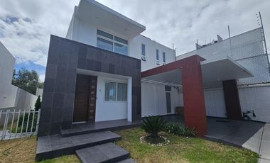 VENTA DE CASA EN RESIDENCIAL LA VICTORIA ZINACANTEPEC
