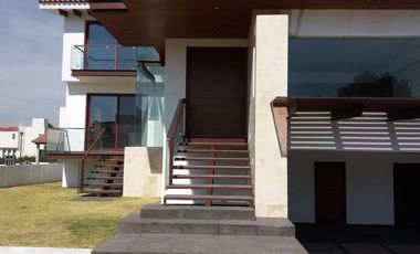 Casa Nueva Moderna con Acabados de lujo