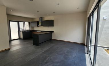 Casa en Venta Bosques Tres Marías de UN NIVEL