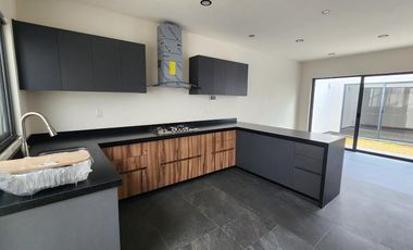 Casa en Venta Bosques Tres Marías de UN NIVEL