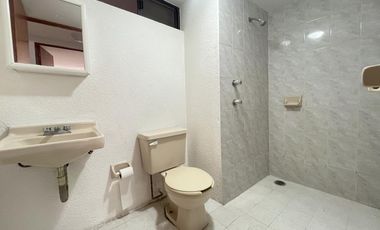 Departamento remodelado e iluminado en 2do piso