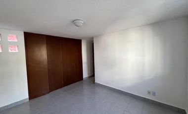 Departamento remodelado e iluminado en 2do piso