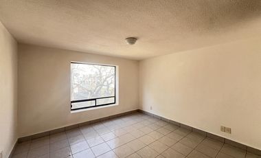 Departamento remodelado e iluminado en 2do piso