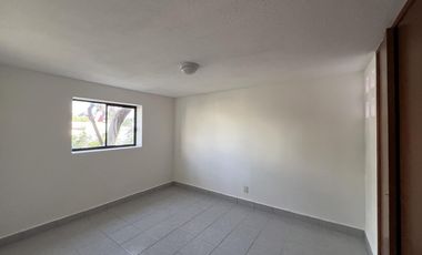 Departamento remodelado e iluminado en 2do piso