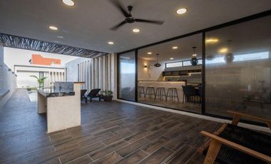 Casa en venta a 100 metros del mar en San Benito