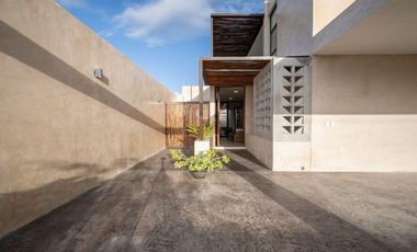 Casa en venta a 100 metros del mar en San Benito