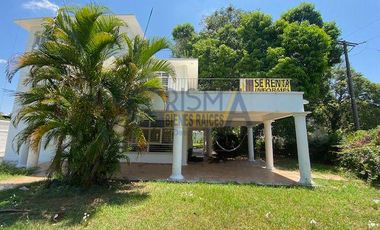 PRECIOSA CASA EN RENTA FRENTE AL RÍO SOBRE BOULEVARD