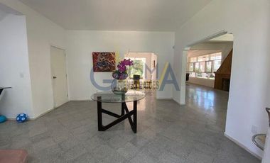 PRECIOSA CASA EN RENTA FRENTE AL RÍO SOBRE BOULEVARD