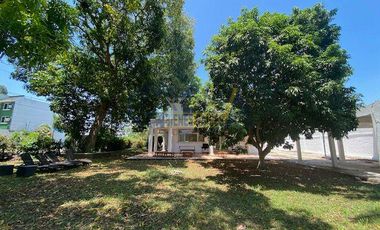 PRECIOSA CASA EN RENTA FRENTE AL RÍO SOBRE BOULEVARD