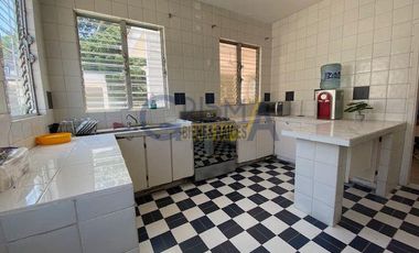 PRECIOSA CASA EN RENTA FRENTE AL RÍO SOBRE BOULEVARD