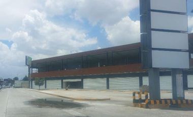 RENTA DE LOCALES EN PLAZA SAUCES METEPEC