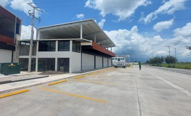 RENTA DE LOCALES EN PLAZA SAUCES METEPEC