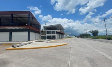 RENTA DE LOCALES EN PLAZA SAUCES METEPEC