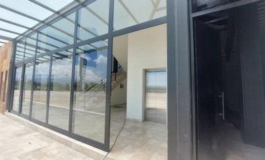 RENTA DE LOCALES EN PLAZA SAUCES METEPEC