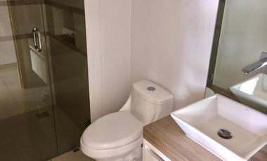 Espectacular departamento, 3 recámaras, alberca, gimnasio, a 2 cuadras del club de golf